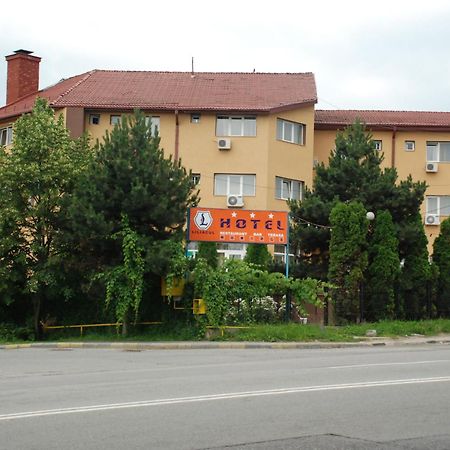 Hotel Liliacul Cluj-Napoca Extérieur photo