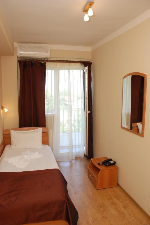 Hotel Liliacul Cluj-Napoca Chambre photo